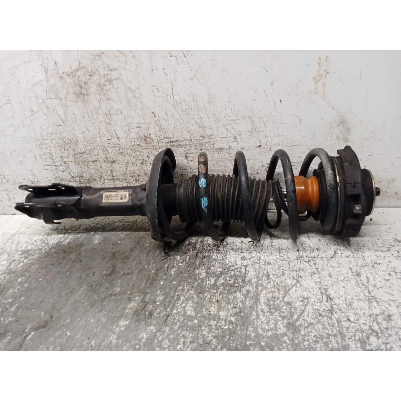 Recambio de amortiguador delantero izquierdo para volkswagen polo (6n2) 1.9 sdi referencia OEM IAM 6N0413031K  