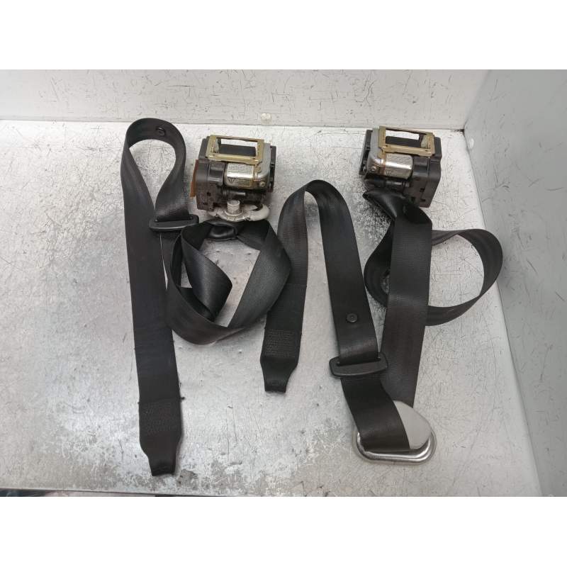 Recambio de juego cinturones delantero para volkswagen polo berlina (6n2) trendline referencia OEM IAM   3P