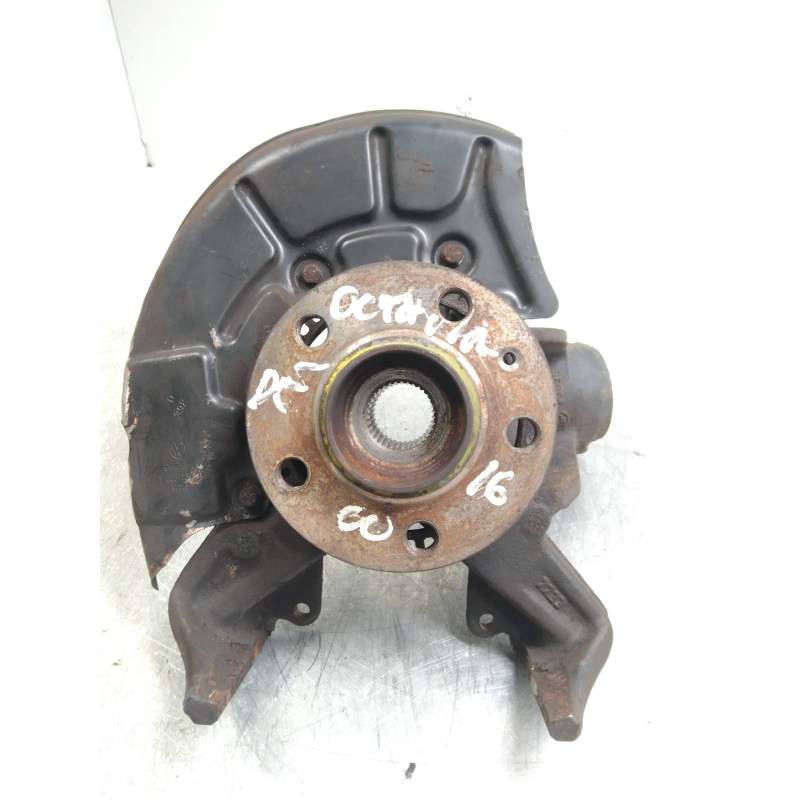 Recambio de mangueta delantera derecha para skoda octavia berlina (1u2) 1.6 referencia OEM IAM  16G 2000