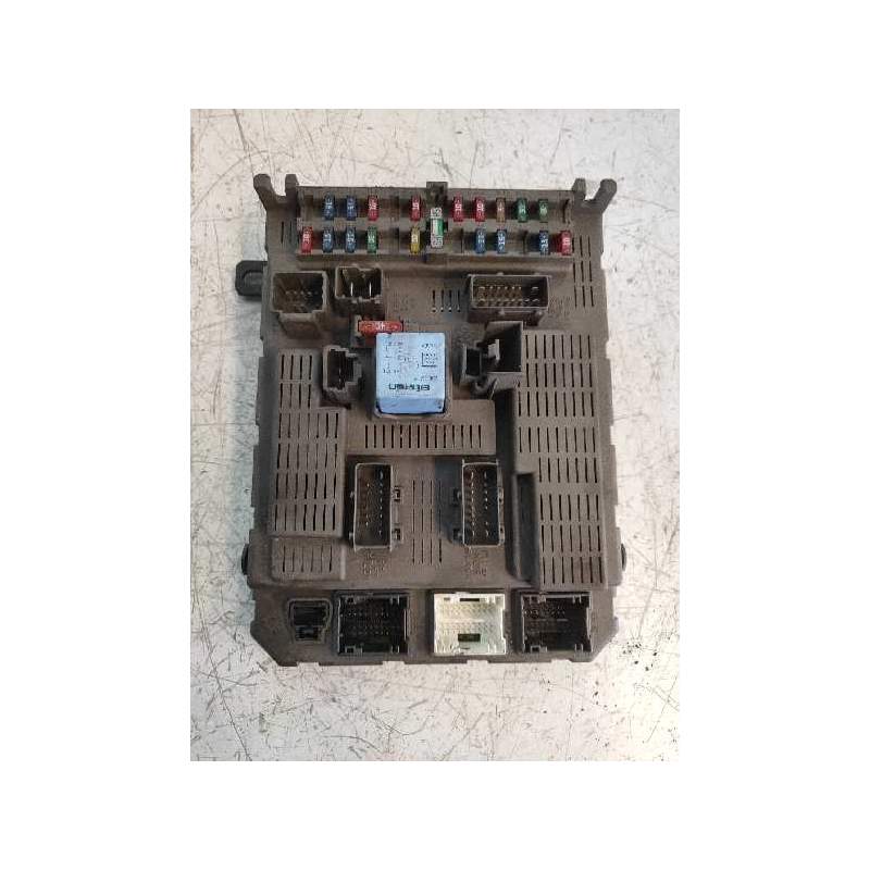 Recambio de caja reles / fusibles para citroën c5 berlina 2.0 hdi sx referencia OEM IAM 9647448280  