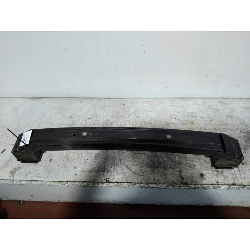 Recambio de refuerzo paragolpes delantero para chrysler voyager (rg) 3.3 lx grand voyager referencia OEM IAM   