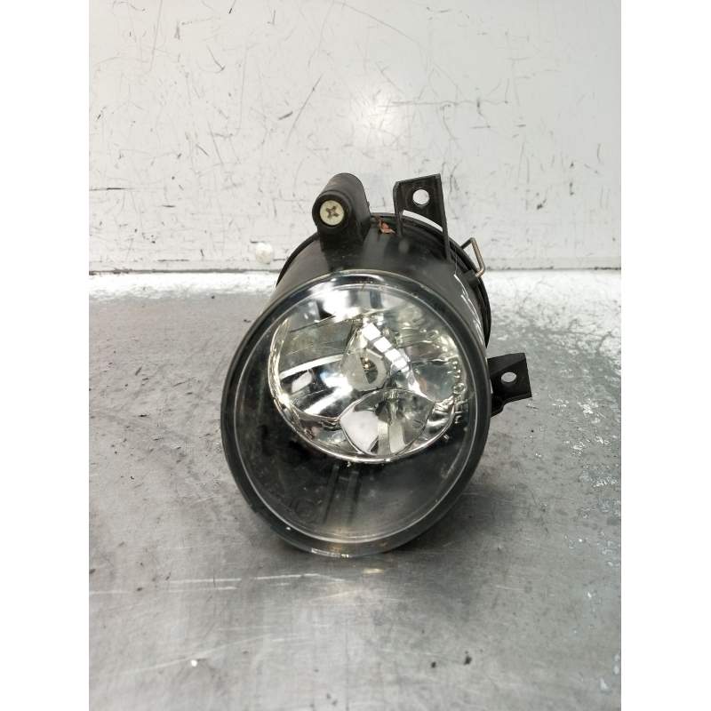 Recambio de faro antiniebla izquierdo para seat leon (1p1) 2.0 tdi 16v referencia OEM IAM   2005