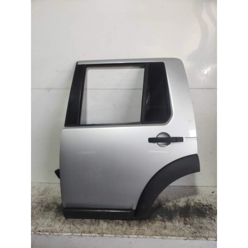 Recambio de puerta trasera izquierda para land rover discovery v6 td s referencia OEM IAM   