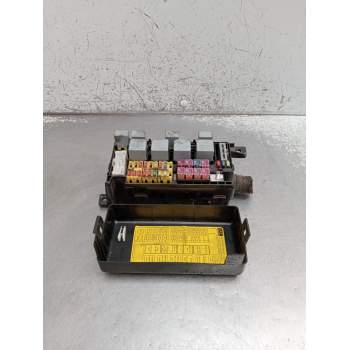 CAJA RELES / FUSIBLES 12G 2002