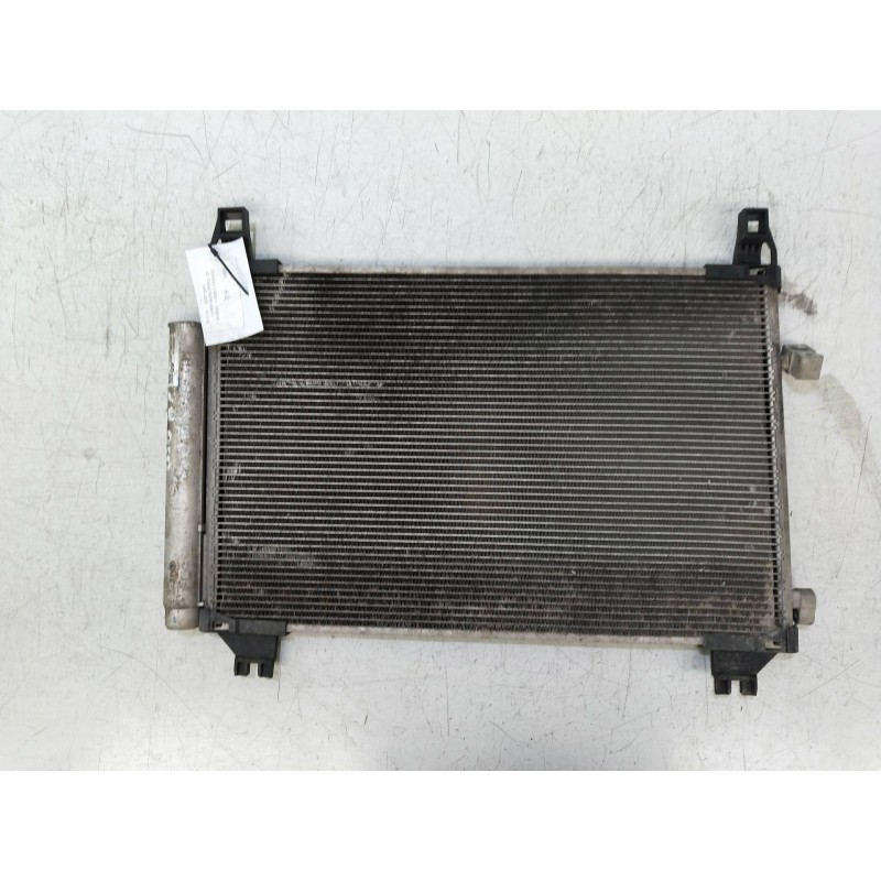 Recambio de condensador / radiador aire acondicionado para toyota yaris connect referencia OEM IAM 884600D0  