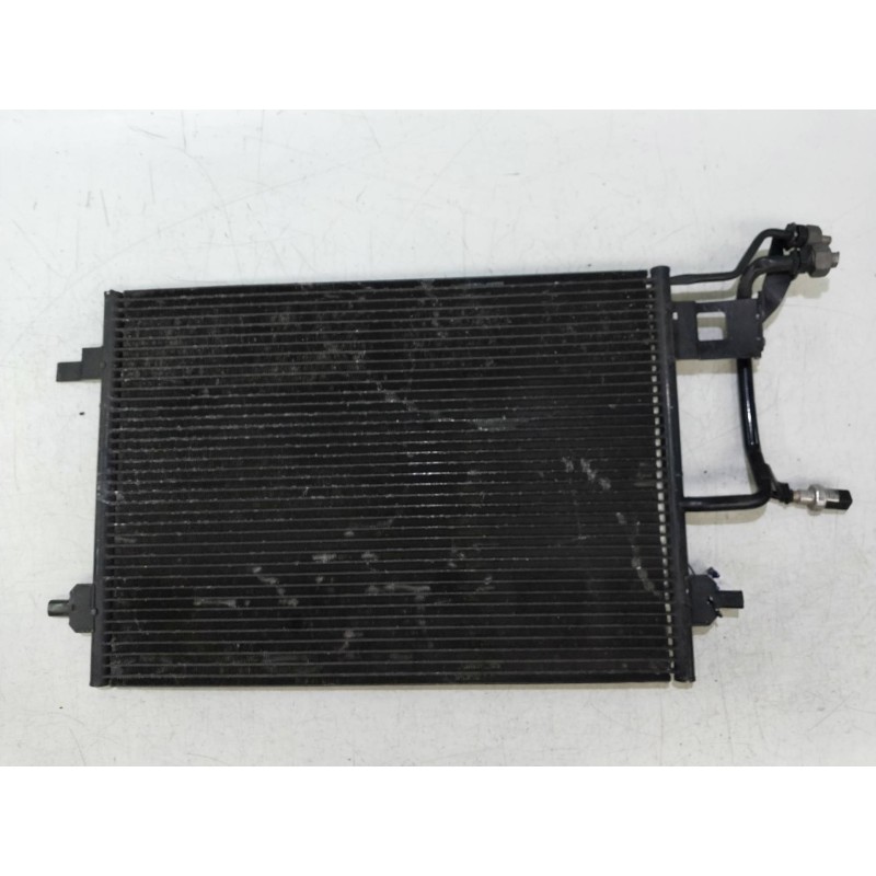 Recambio de condensador / radiador aire acondicionado para volkswagen passat berlina (3b2) 1.8 referencia OEM IAM 8D0260401H  