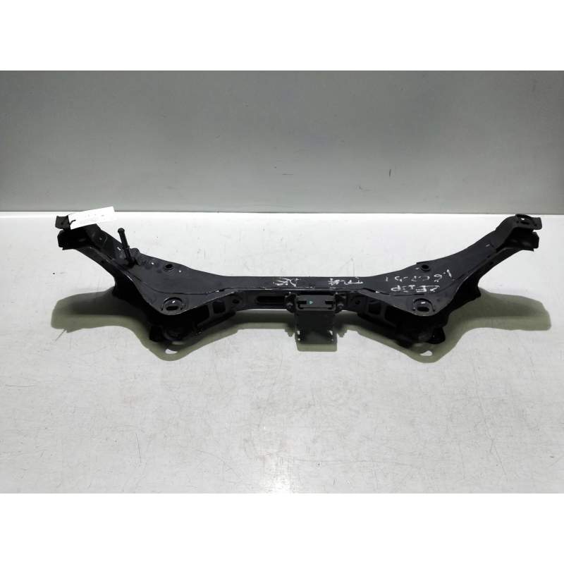 Recambio de puente trasero para kia cee´d drive referencia OEM IAM  16CRDI 2012