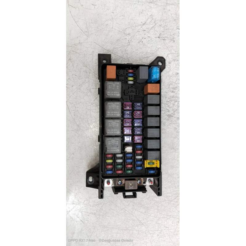 Recambio de caja reles / fusibles para kia sorento 2.5 crdi referencia OEM IAM 911613E010 25CRDI 2006