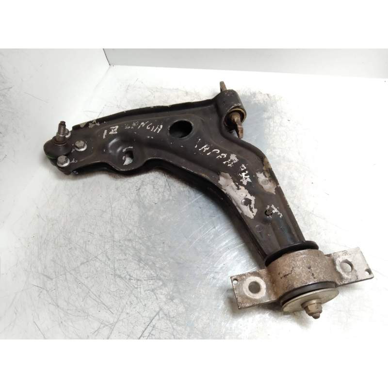 Recambio de brazo suspension inferior delantero izquierdo para lancia kappa berlina 2.4 turbodiesel referencia OEM IAM   