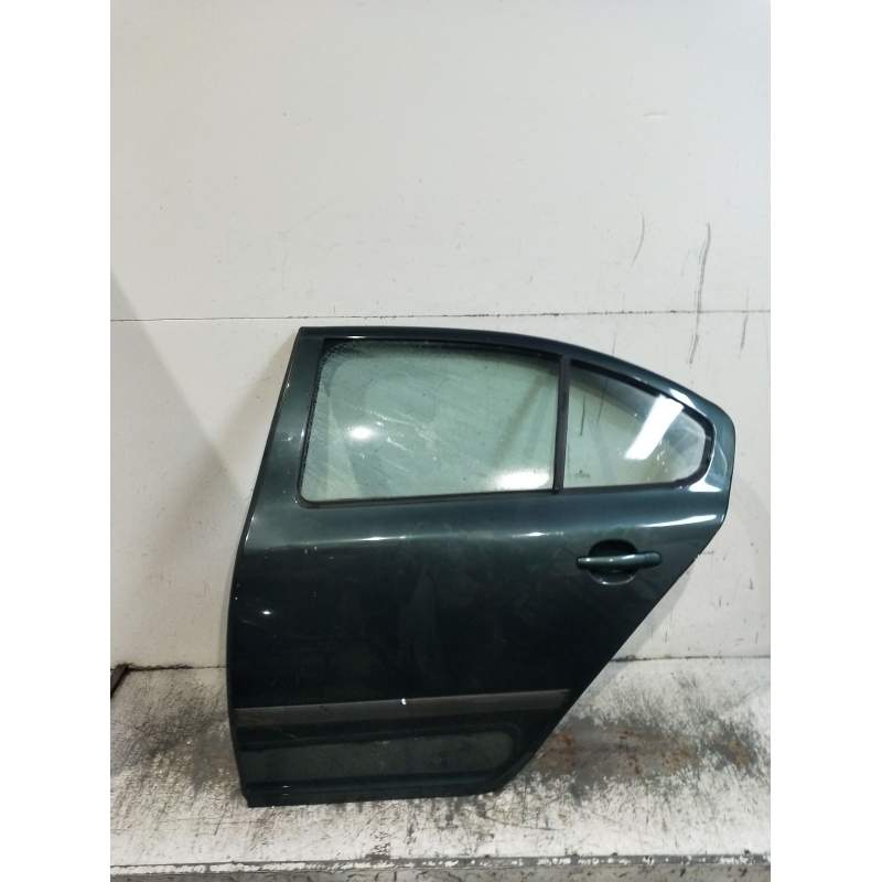 Recambio de puerta trasera izquierda para skoda octavia ii (1z3) 1.9 tdi referencia OEM IAM  5P 2004