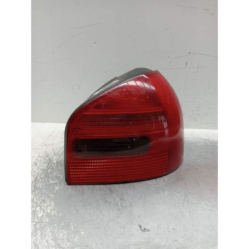 Recambio de piloto trasero derecho para audi a3 (8l1) 1.9 tdi referencia OEM IAM   2000