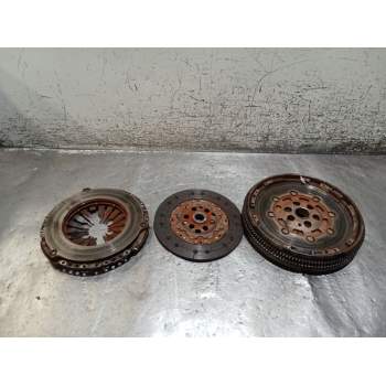 KIT EMBRAGUE 038141031K 19TDI 2000
