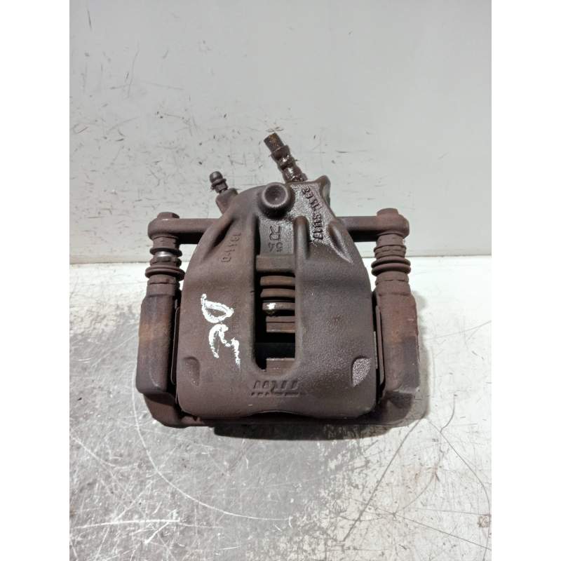Recambio de pinza freno delantera derecha para renault clio iii referencia OEM IAM 8864D 15DCI 2009