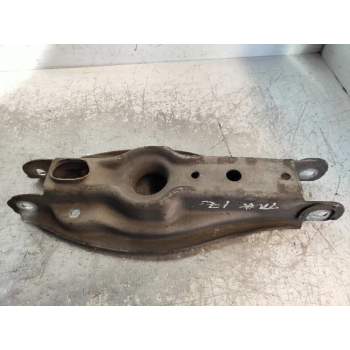 BRAZO SUSPENSION SUPERIOR TRASERO IZQUIERDO ANTERIOR 20D 2005