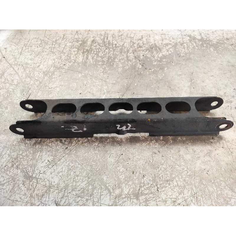 Recambio de tirante trasero izquierdo para bmw serie 3 berlina (e90) 318d referencia OEM IAM 3332676347703  