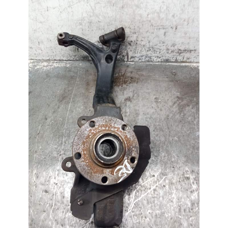 Recambio de mangueta delantera derecha para volkswagen passat b5 (3b2) 1.9 tdi referencia OEM IAM 8D0407258T 19TDI 1997