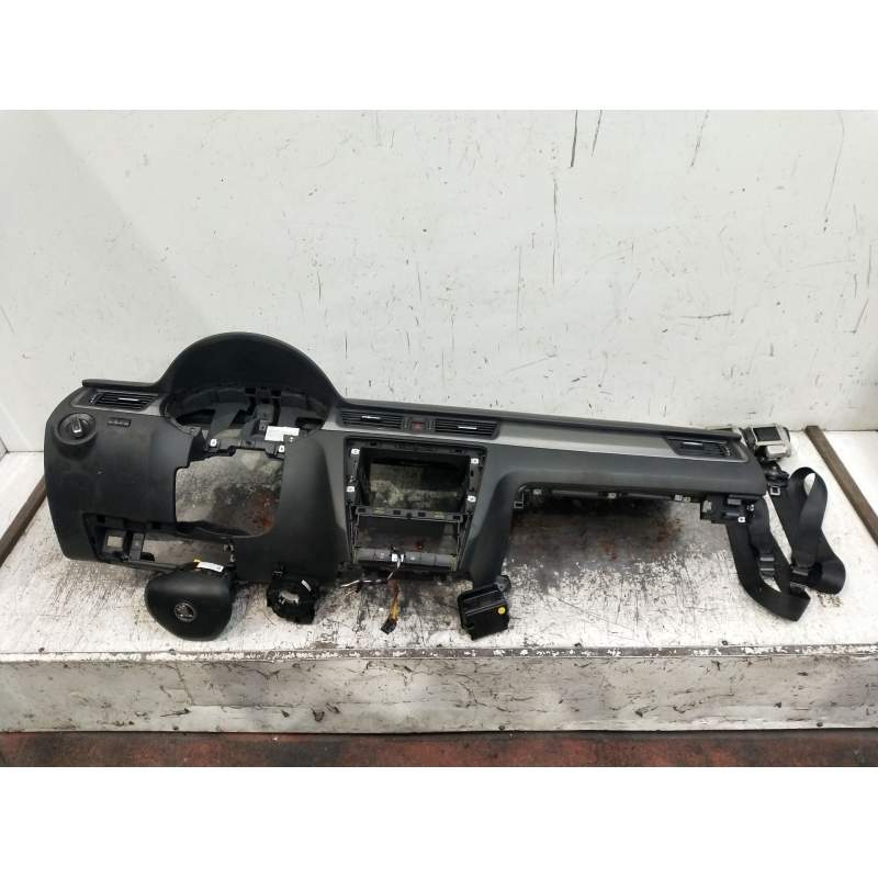 Recambio de kit airbag para skoda rapid (nh3, nk3, nk6) 1.6 tdi referencia OEM IAM 060040365  2012