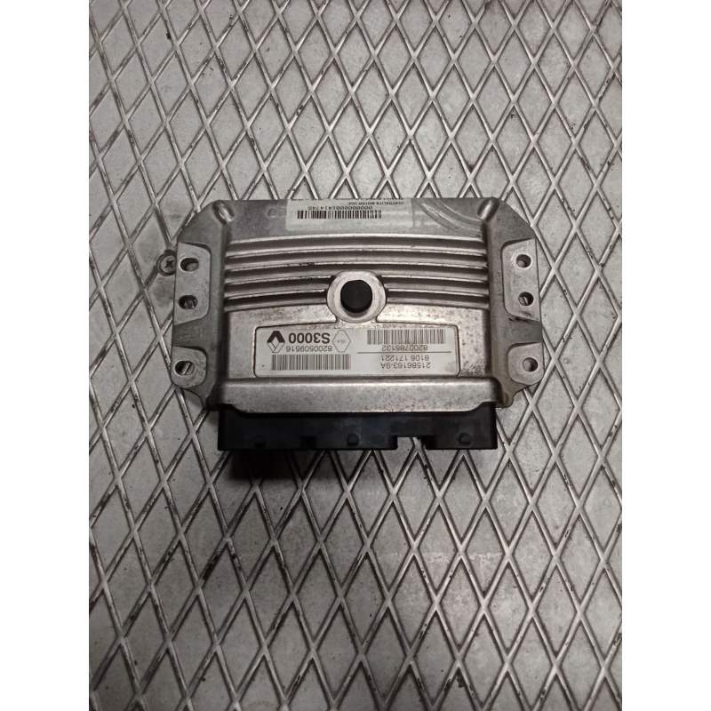 Recambio de centralita motor uce para renault scenic ii dynamique referencia OEM IAM 215861639A  