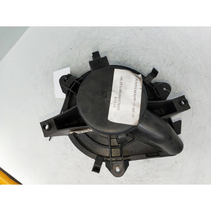 Recambio de motor calefaccion para fiat punto berlina (188) 1.2 16v cat referencia OEM IAM 141730600  