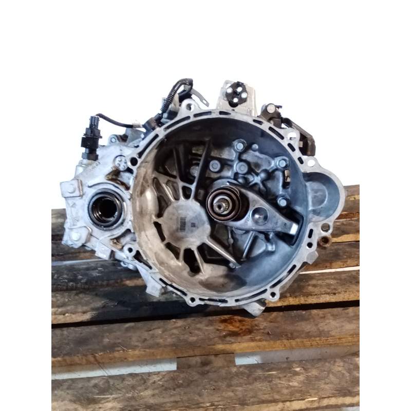 Recambio de caja cambios para kia carens iv 1.7 crdi referencia OEM IAM WFW6H 6V 215547 U44R
