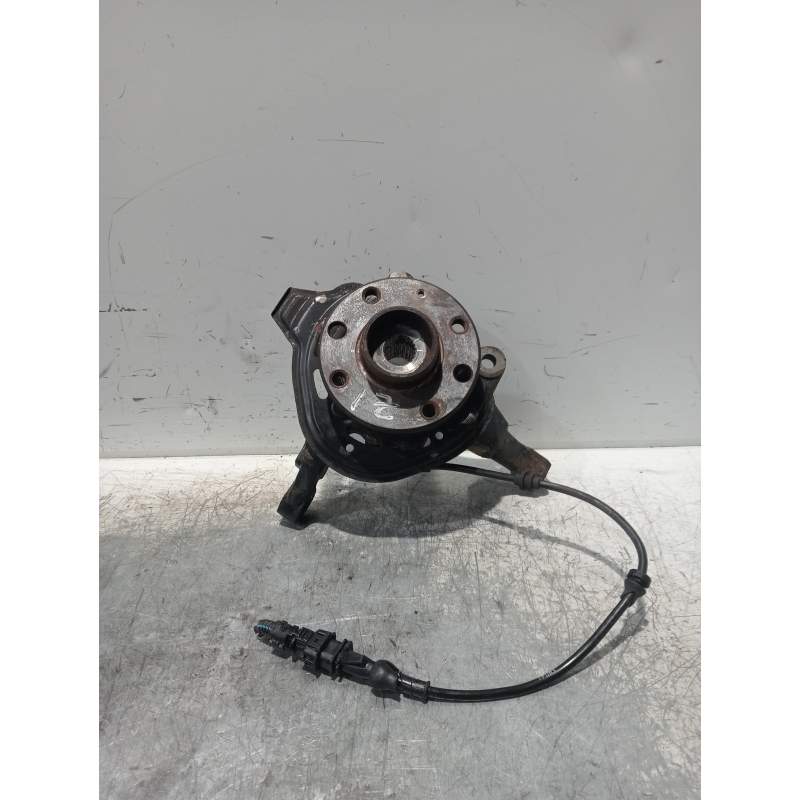 Recambio de mangueta delantera izquierda para opel corsa c club referencia OEM IAM 9156140 17DTI 2001