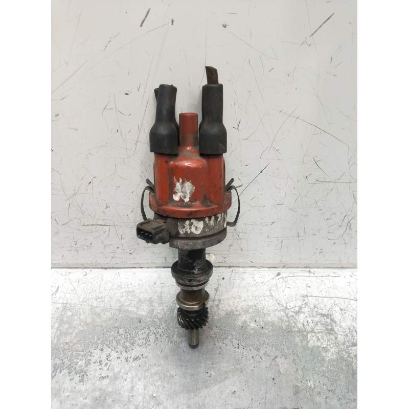 Recambio de delco para ford sierra berlina 2.0 referencia OEM IAM 0237520009 85HF12100DA 