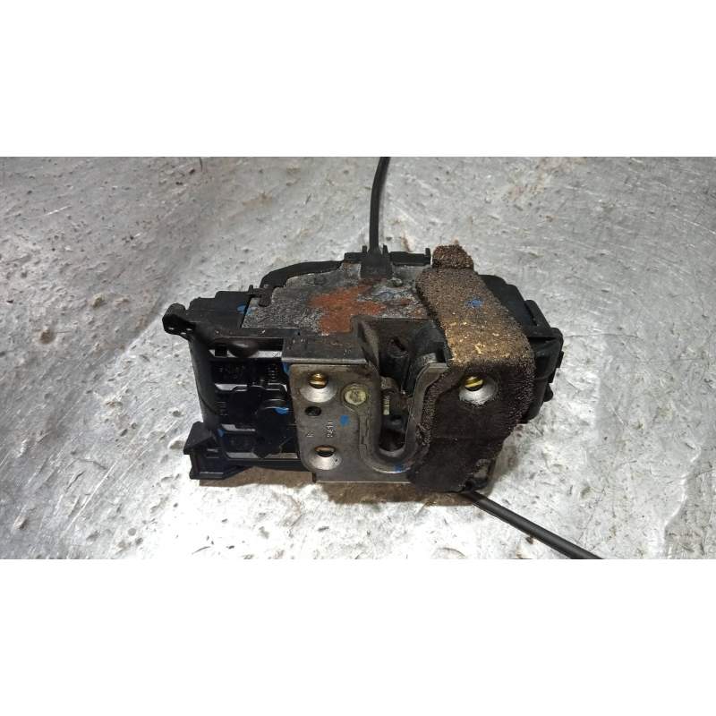 Recambio de motor cierre centralizado delantero derecho para renault scenic iii dynamique referencia OEM IAM  5P 2009
