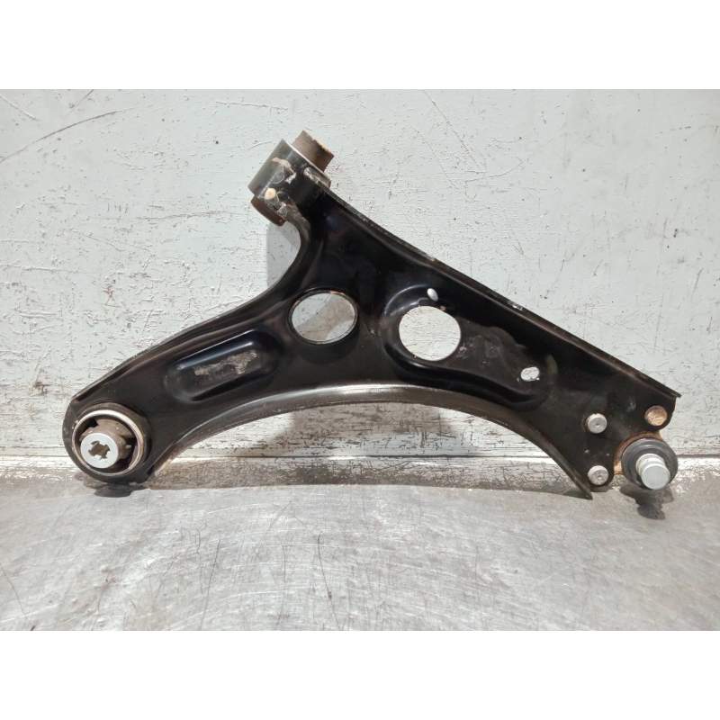 Recambio de brazo suspension inferior delantero derecho para peugeot 208 (p2) referencia OEM IAM   