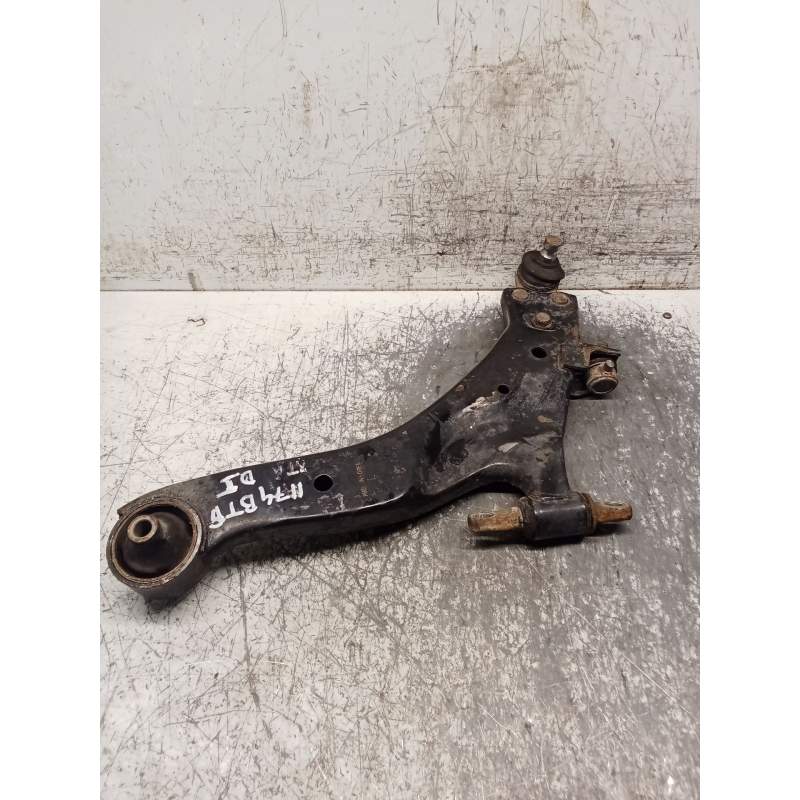 Recambio de brazo suspension inferior delantero izquierdo para hyundai trajet (fo) 2.0 crdi referencia OEM IAM   