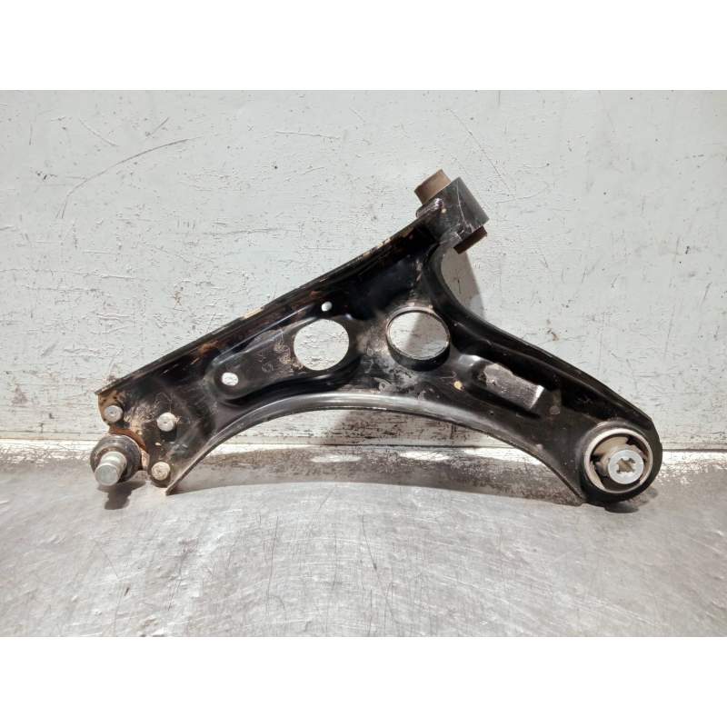 Recambio de brazo suspension inferior delantero izquierdo para peugeot 208 (p2) referencia OEM IAM   