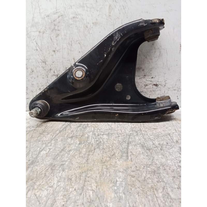 Recambio de brazo suspension inferior delantero derecho para dacia sandero referencia OEM IAM   