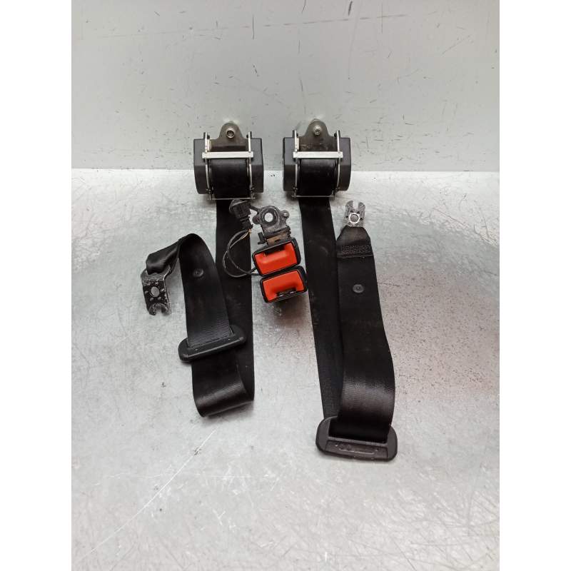 Recambio de juego cinturones trasero para audi a3 sportback (8va) ambiente referencia OEM IAM  5P 2012