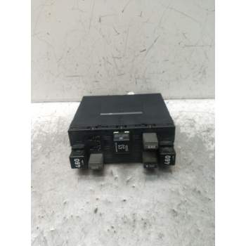 CAJA RELES / FUSIBLES 3C0937049AE 28068688 2004