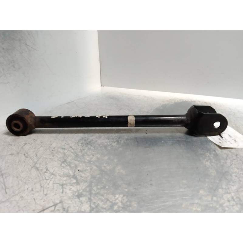 Recambio de tirante trasero izquierdo para lexus is200 (gxe10) 2.0 cat referencia OEM IAM   