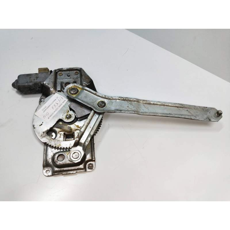 Recambio de elevalunas trasero derecho para bmw serie 3 berlina (e36) referencia OEM IAM 680187497000  