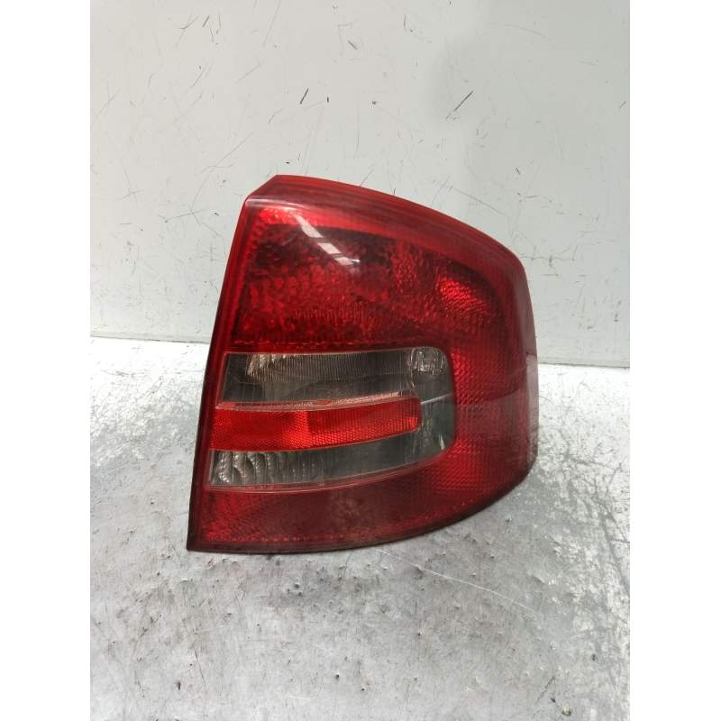 Recambio de piloto trasero derecho para skoda octavia ii (1z3) 1.9 tdi referencia OEM IAM   2004