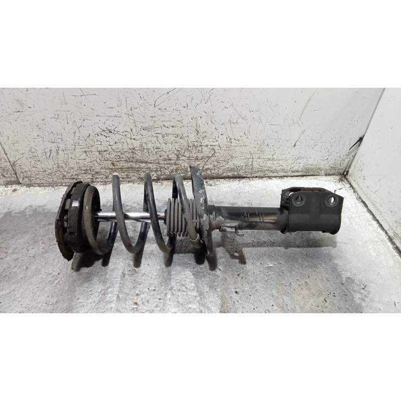 Recambio de amortiguador delantero izquierdo para renault scenic iii dynamique referencia OEM IAM  16DCI 2009