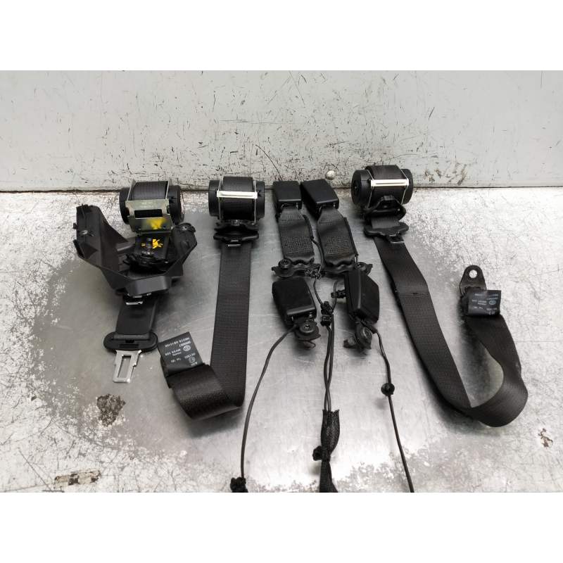 Recambio de juego cinturones trasero para opel zafira tourer referencia OEM IAM  5P 2012