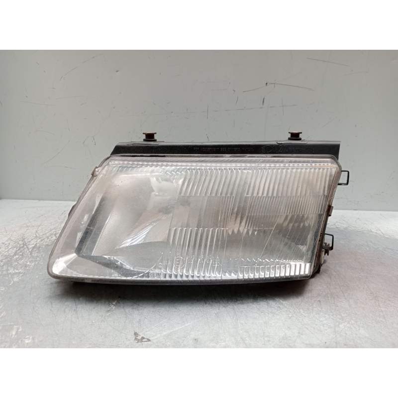 Recambio de faro izquierdo para volkswagen passat b5 (3b2) 1.9 tdi referencia OEM IAM   1997