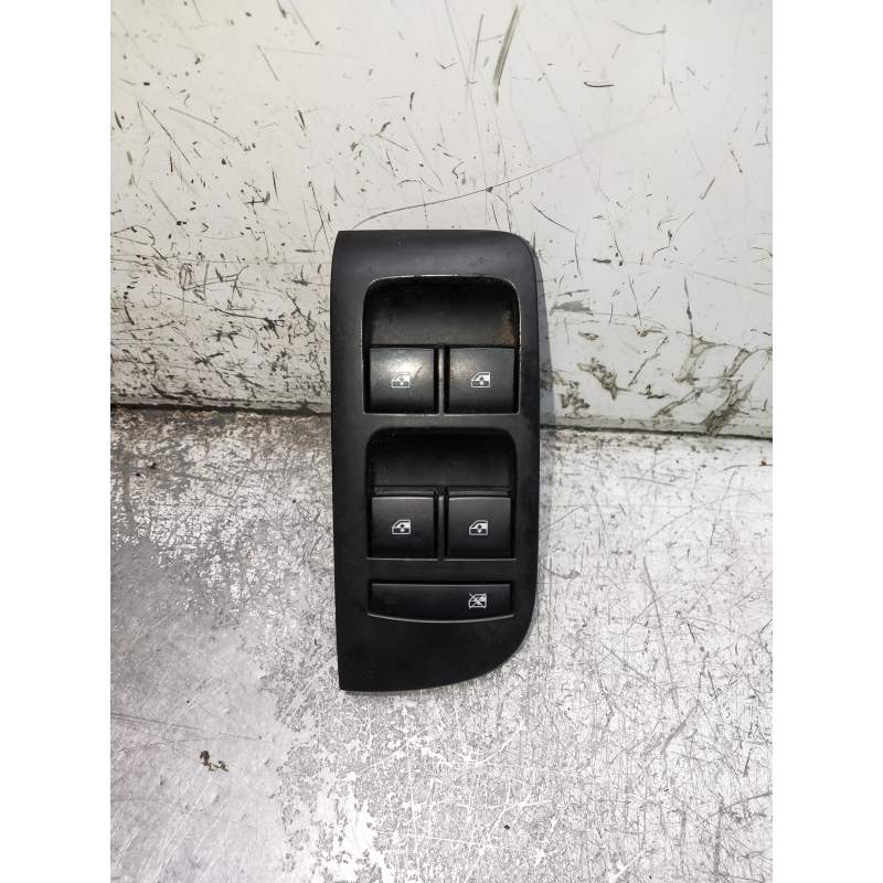 Recambio de mando elevalunas delantero izquierdo para opel zafira tourer referencia OEM IAM 13305011 251869 2012