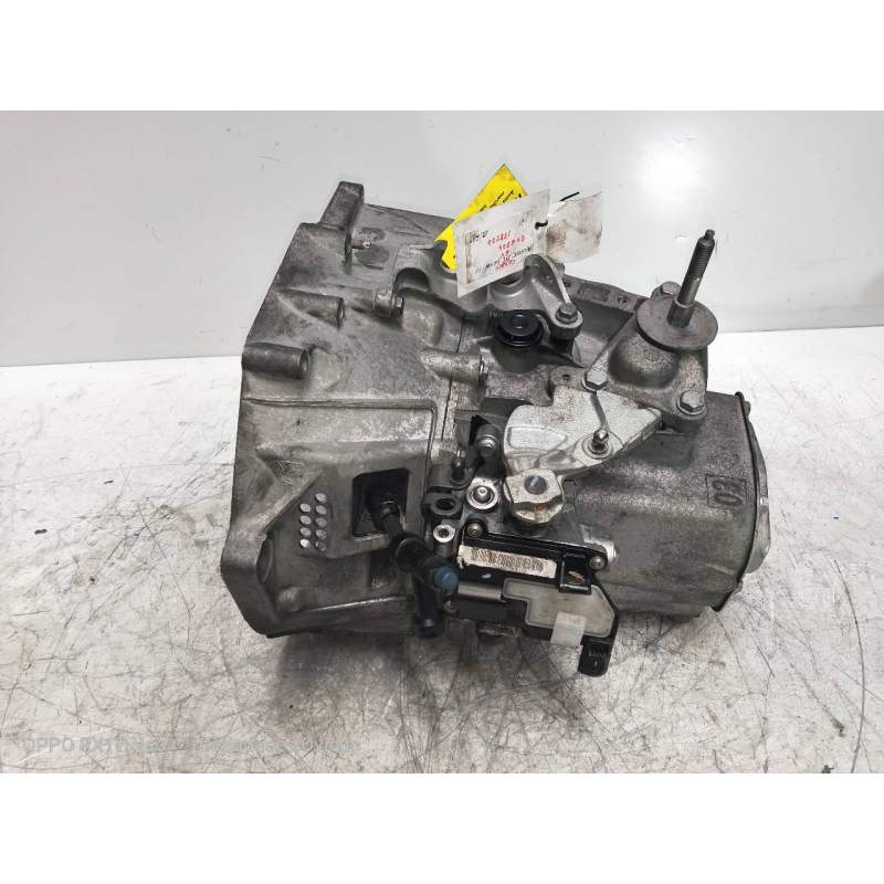 Recambio de caja cambios para peugeot 308 confort referencia OEM IAM 20EA24 138237 6V