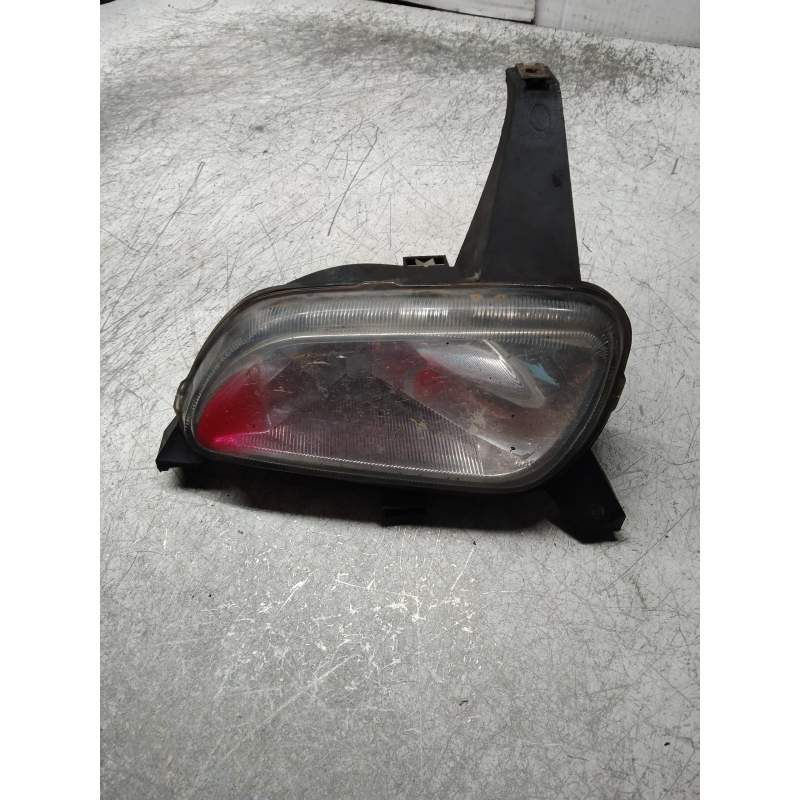 Recambio de faro antiniebla derecho para citroën xantia berlina 1.9 td sx referencia OEM IAM 39050748G 98 