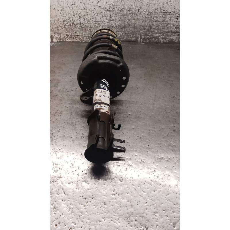 Recambio de amortiguador delantero derecho para fiat 500 l (330) referencia OEM IAM 315857 13JTD 2012