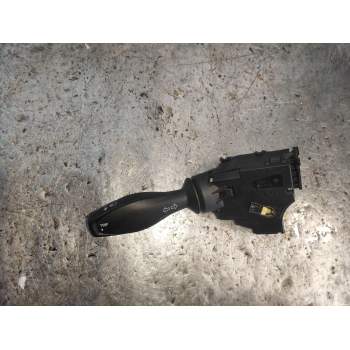 MANDO LUCES 8A6T13335BC 2012