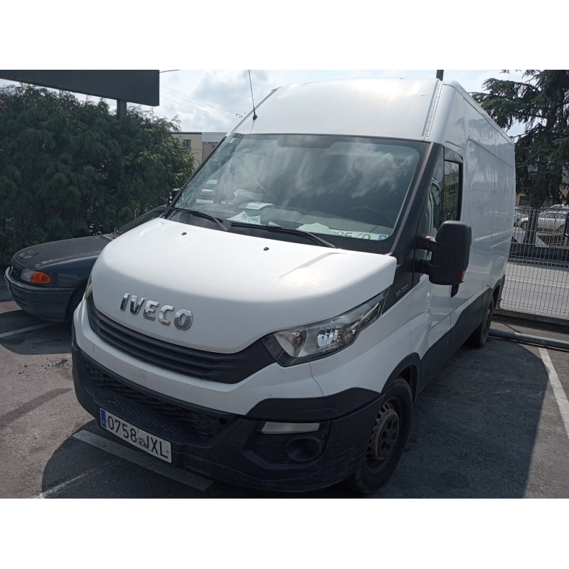 iveco daily furgón del año 2017