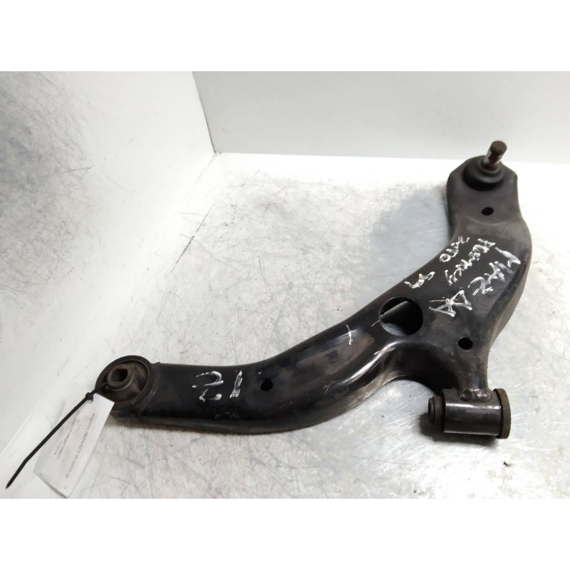 Recambio de brazo suspension inferior delantero derecho para mazda premacy (cp) td active referencia OEM IAM   