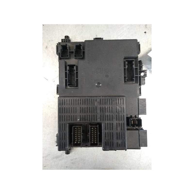 Recambio de caja reles / fusibles para citroën xsara coupe 1.9 diesel referencia OEM IAM 9646022680 73004612 