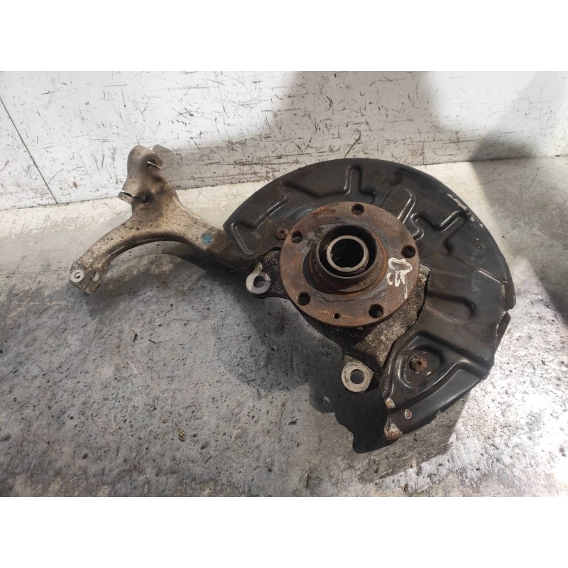 Recambio de mangueta delantera derecha para audi a4 cabrio (8h) 3.0 quattro referencia OEM IAM   