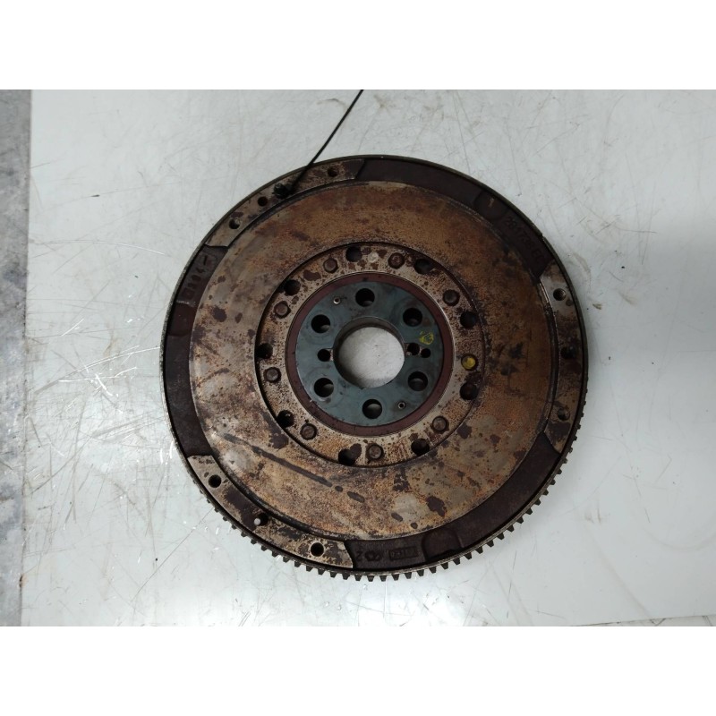 Recambio de volante motor para fiat bravo (182) jtd 105 / 100 sx referencia OEM IAM 281738  