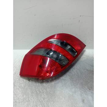 PILOTO TRASERO DERECHO 1698201064 2004